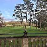 酒店 Chateau De La Bribourdiere 4*