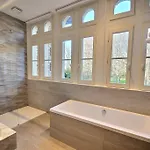 Château De La Bribourdière 4* Putot-en-Auge