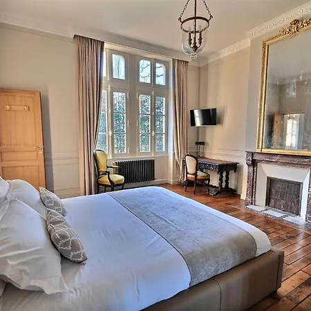Chateau De La Bribourdiere Hotell 4*