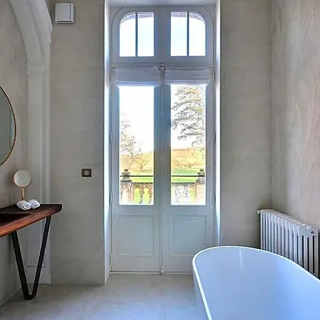 Chateau De La Bribourdiere Отель Putot-en-Auge