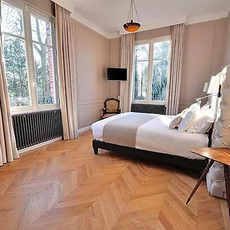 Chateau De La Bribourdiere Hotel Putot-en-Auge