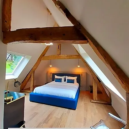 Chateau De La Bribourdiere Отель Putot-en-Auge