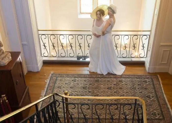 Chateau De La Bribourdiere Hotel