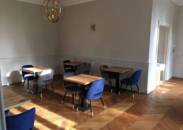 Hotel Château De La Bribourdière 4*