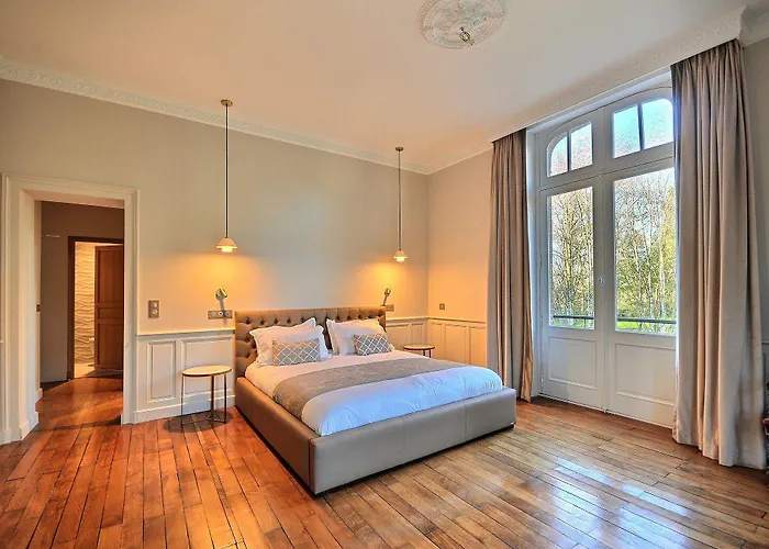 Chateau De La Bribourdiere Hotel